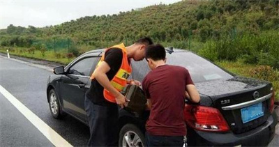 孝感永福道路救援